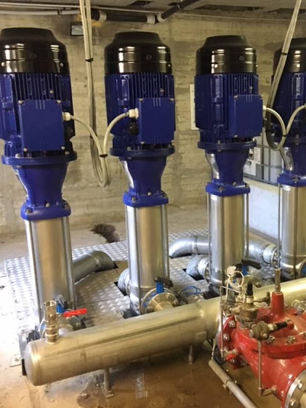 Station-de-pompage-compléte-réalisée-sur-mesure-(Conception,-réalisation-et-installation)